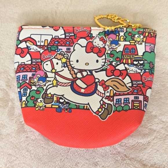 Hello Kitty With Horse Coin Purse - Picture 1 of 8